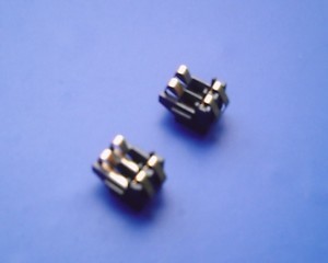 ϵ DC0249-2P 